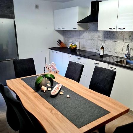Freedom House Apartment Пиран Екстериор снимка